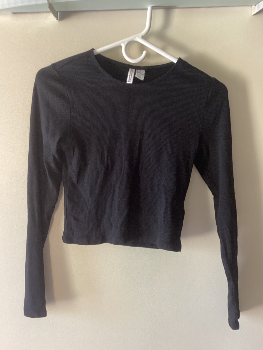 Black ribbed long sleeve top